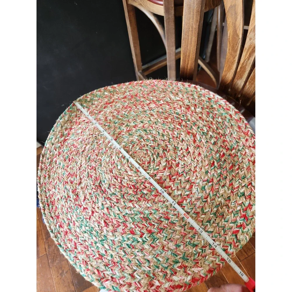 4 Folk Art red green cream Country Farmhouse Braided Placemats 15
